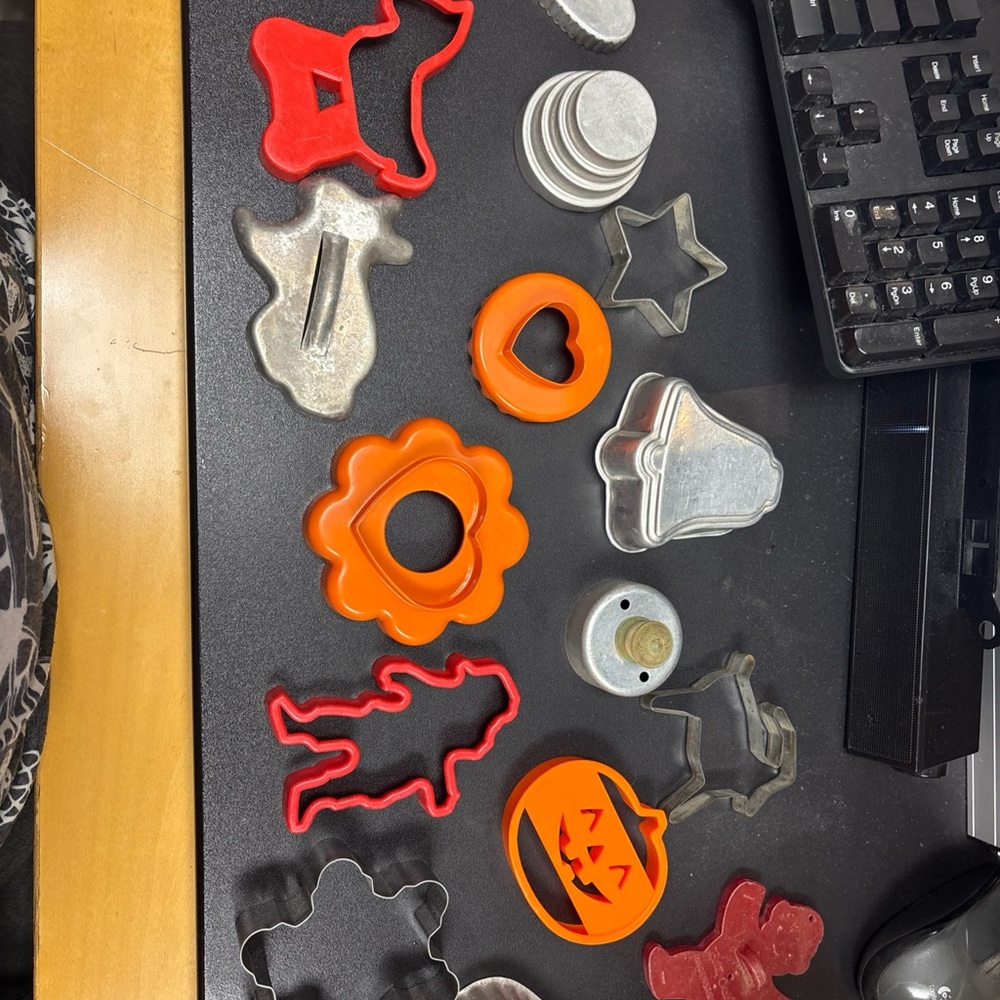 Assorted Vintage and Other Cute Cookie Cutters